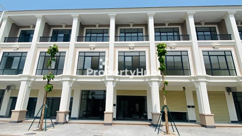 ផ្ទះអាជីវកម្មម៉ាជេស្ទិចសម្រាប់លក់ នៅបុរីប៉េងហួតបឹងស្នោរ