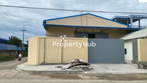 Warehouse 693 sqm for Rent in Khan Preaek Pnov
