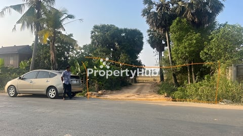 ដីម្ចាស់ផ្ទាល់ ខាងក្រោយដីគេរៀបផ្លូវសង់រោងចក្រ ផ្លូវជាតិលេខ៣