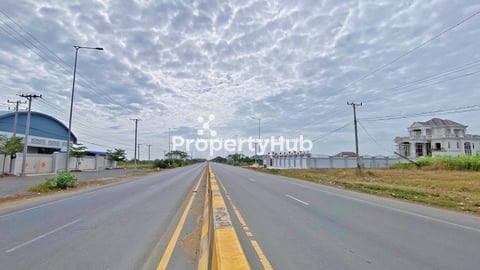 ដីលក់នៅលើផ្លូវលេខ21 15នាទីព្រលានថ្មី