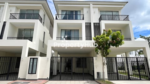 Twin Villa Modern for Rent In Borey Penghouth The Star Mera Garden 50m