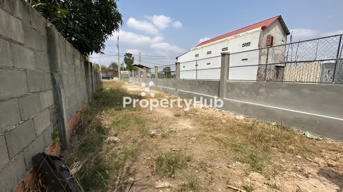 ដីជួល ស្តិតលើផ្ផ្លូវលេខ៤២សង្កាត់កំបូល