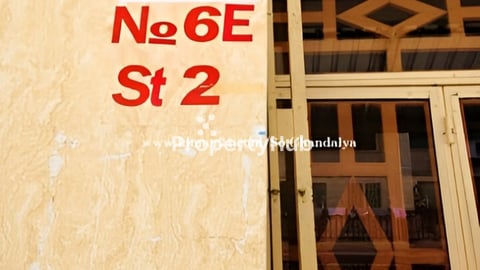 ផ្ទះលក់ក្រោមទីផ្សា