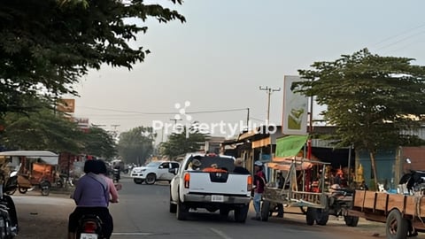 ដីលក់ផ្សារតារាម 8x40 តម្លៃ$9.500