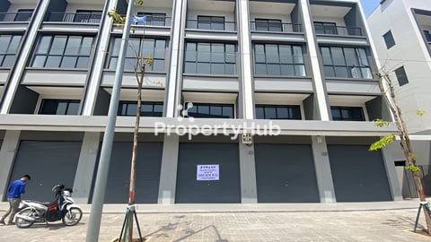 Chip Mong Land 6a Grand shophouse for sell or rent