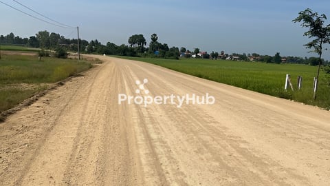 ដីផ្ទាល់ខ្លួនលក់ ខាងលិចផ្លូវជាតិ51 ផ្សារបាត់ដឹង ជាប់ផ្លូវកៅស៊ូ ផ្លូវកំពុងចាក់កៅស