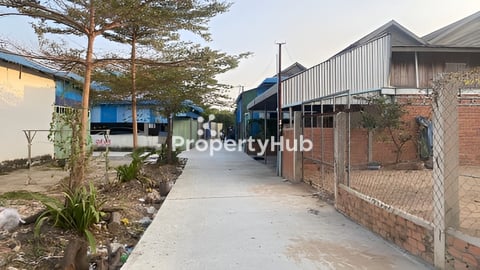 ផ្ទះនិងដីលក់