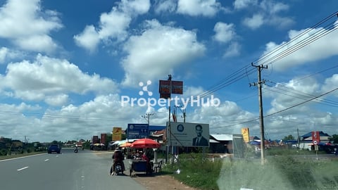 ដីនៅផ្លូវជាតិលេខ៣ ស្ពានស្លាគូរ