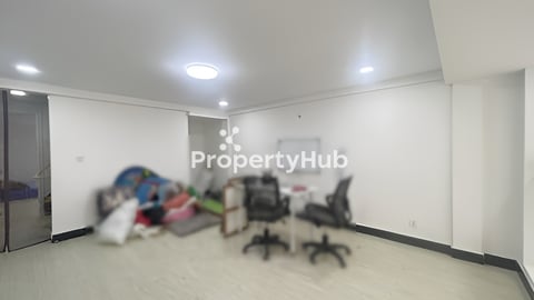 🏘 ផ្ទះល្វែង នៅជិតស្តុបលូប្រាំ ខណ្ឌមានជ័យ ត្រូវការលក់បន្ទាន់ខ្លាំង