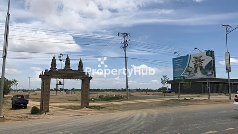 ដីលក់នៅផ្លូវ 51 ខេត្តកំពង់ស្ពឺ (ម្ចាស់ដី)