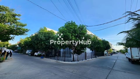 ផ្ទះកែង ពិភពថ្មីចំការដូង3 បន្ទាន់