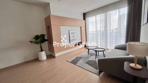 Spacious 2 Bedroom Condo for Sale in BKK1
