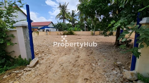 ដីកែងលេីផ្លូវរដ្ធ​ 360M2 18x20