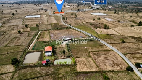 ដីជិតភ្នំព្រះរាជទ្រព្យ (មានគម្រោងអភិវឌ្ឍន៍សួនច្បាសាធារណៈ លំហបៃតង និងបឹងធម្មជាតិ)