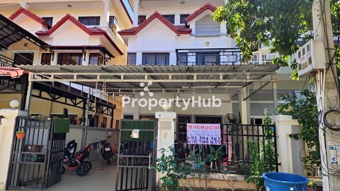 Twin Villa for Sales (បុរីពិភពថ្មីវត្តសំរោងអណ្ដែត)