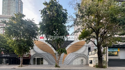 2 Stories Prime Shophouse for Rent in Boeung Keng Kang
