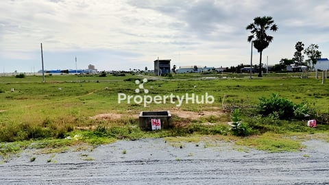 ដីល្អជាប់រោងចក្រ MJ Park ផ្លូវជាតិលេខ៣ គីឡូ៣២  ៣ឡូជាប់គ្នា