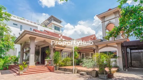 3BR-Villa for Rent in Svay Dangkum Area