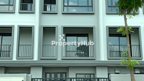 ផ្ទះលក់ សន្សឹមៗ