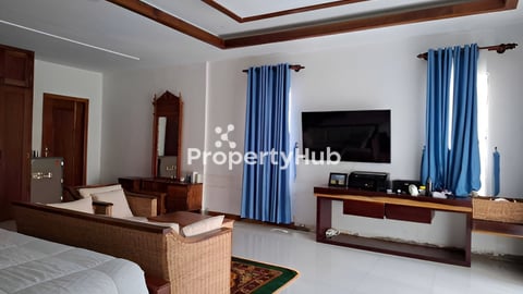 វីឡាភ្លោះពីរសម្រាប់លក់ នៅក្នុងបុរី វិមានភ្នំពេញ 598 | 2Twin Villa for Sale in Bo