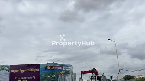 Affordable Land Plot for Sale in Chroy Changva  Stunning Tonle Sap River Views