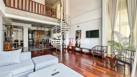 Duplex Style 1 Bedroom Serviced Apartment for Rent in BKK1