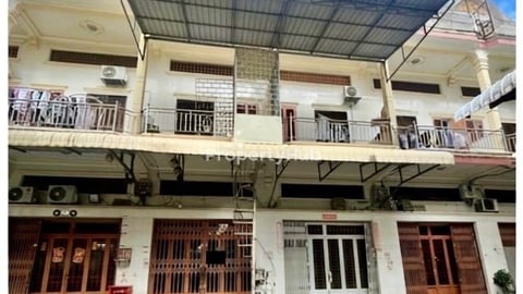 💥ផ្ទះល្វែង លក់បន្ទាន់ខ្លាំង! ម្តុំសំណង់១២ ទួលគោក (Code: F-00070