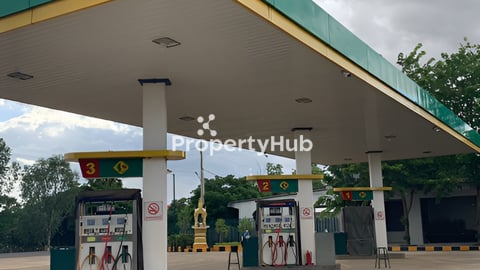 ផ្ទះ និង ដី មានអាជីវកម្មស្រាប់លក់