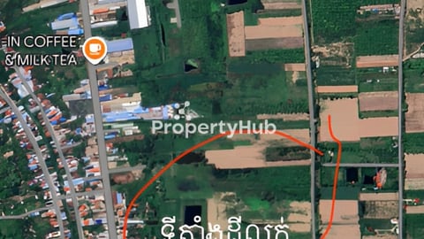 ដីលក់​ ស្រុកស្អាង