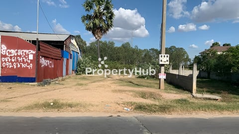 ដីលក់នៅសង្កាត់ស្នោ លើផ្លូវបេតុង អាចសង់ផ្ទះស្នាក់នៅបានភ្លាម