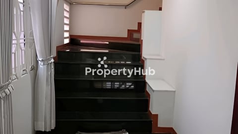 វិឡាទោលបឹងទំពុន ជិតវត្តសន្សំកុសល លក់ឡៃឡុងតម្លៃល្អ