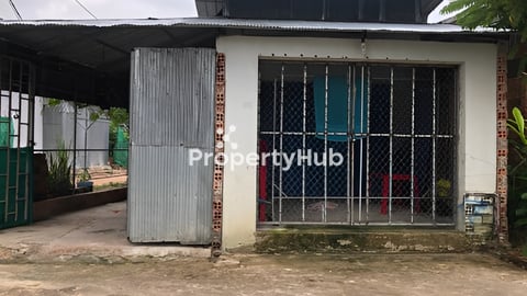 ដីផ្ទះនៅកែង លក់បន្ទាន់ តម្លៃលក់ល្អនៅក្រោមទីផ្សារ9500$ ( 12000$)