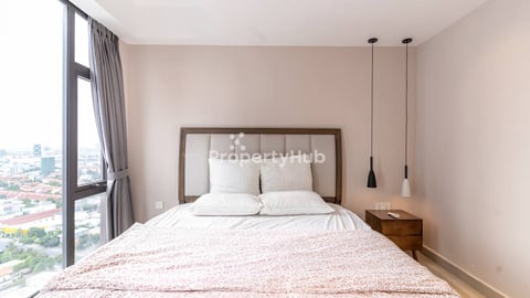 Fully Furnished Condo 2-Bedroom at Time Square 3