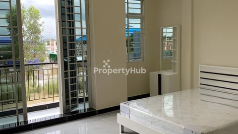 ផ្ទះវីឡាកូនកាត់លក់បន្ទាន់នៅមហាវិថីព្រៃស