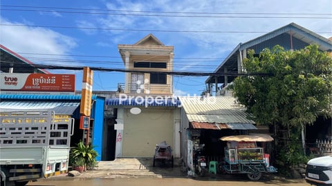  Shophouse for Rent on Street 371