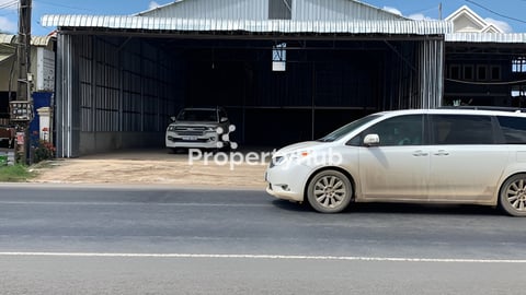 ឃ្លាំងលក់រឺសជួល 12.5mx31mអាចប្រកបអជីវកម្មបានគ្រប់ប្រភេទ