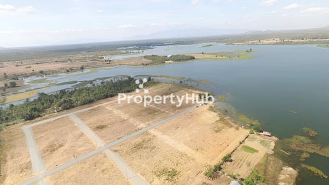 ដីលក់ ជាប់មាត់បឹង (រមនីយដ្ឋានអន្លង់ជ្រៃ) សំរាប់សង់ផ្ទះលម្ហែ