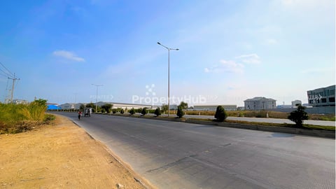 ដីលក់នៅលើផ្លូវ50m