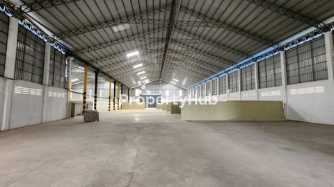 ឃ្លាំងសម្រាប់ជួល Wearhouse for rent