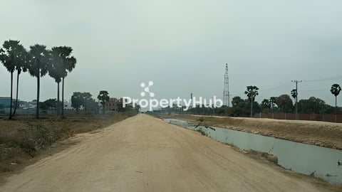 ដីធំខ្នាតរោងចក្រ ឃ្លាំង ក្នុងរាជធានីភ្នំពេញ 100*92 ម្ចាស់ផ្ទាល់ជាប់ផ្លូវធំប្រឡាយ