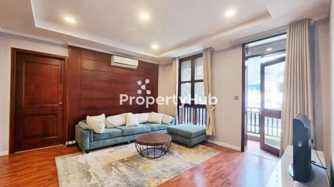 Spacious 3 Bedroom Serviced Apartment for Rent in BKK1