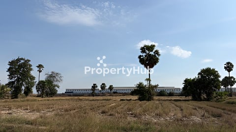 ដីក្នុងភ្នំពេញខ្នាត វីឡា ឃ្លាំង 33*92ម៉ែត