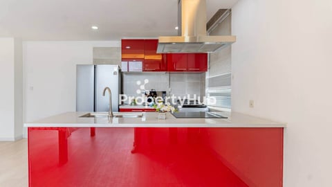 Spacious 3 Bedroom Apartment for Rent in BKK1