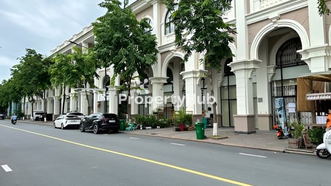 លក់ខាតដេីម​ ផ្ទះ​អាជីវកម្ម​ ចំណូលស្រាប់(កំពុង​ជួល1ខែ/800$)​ បុរី​ប៉េងហូត​60​​ម៉ែ