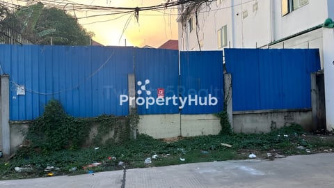 ដីអាជីវកម្មជួល ឃ្លោងទ្វារវត្តសំរោងអណ្តែត