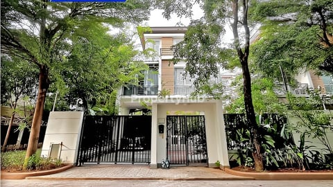 ផ្ទះសម្រាប់លក់