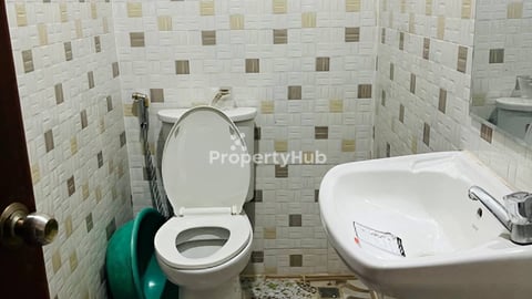 Shop house for rent (Near Psar Ler)