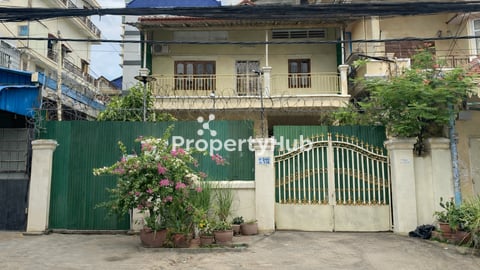 House For sale in Sangkat Tuek Lak 2