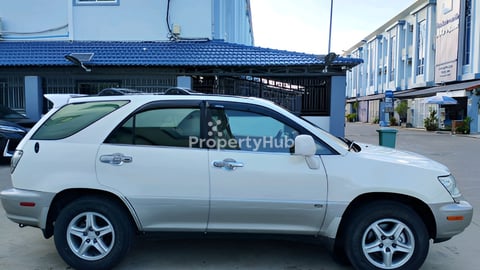 រថយន្តសម្រាប់លក់ដូរ