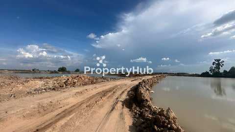 ក្រុងបាវិត